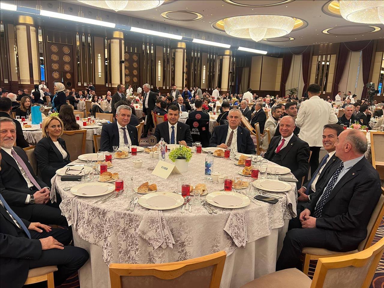 cumhurbaskanimiz-snrecep-tayyip-erdoganin-ev-sahipliginde-cumhurbaskanligi-kulliyesinde-duzenlene