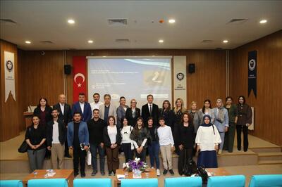 soz-sende-gelecegi-konusan-genclik